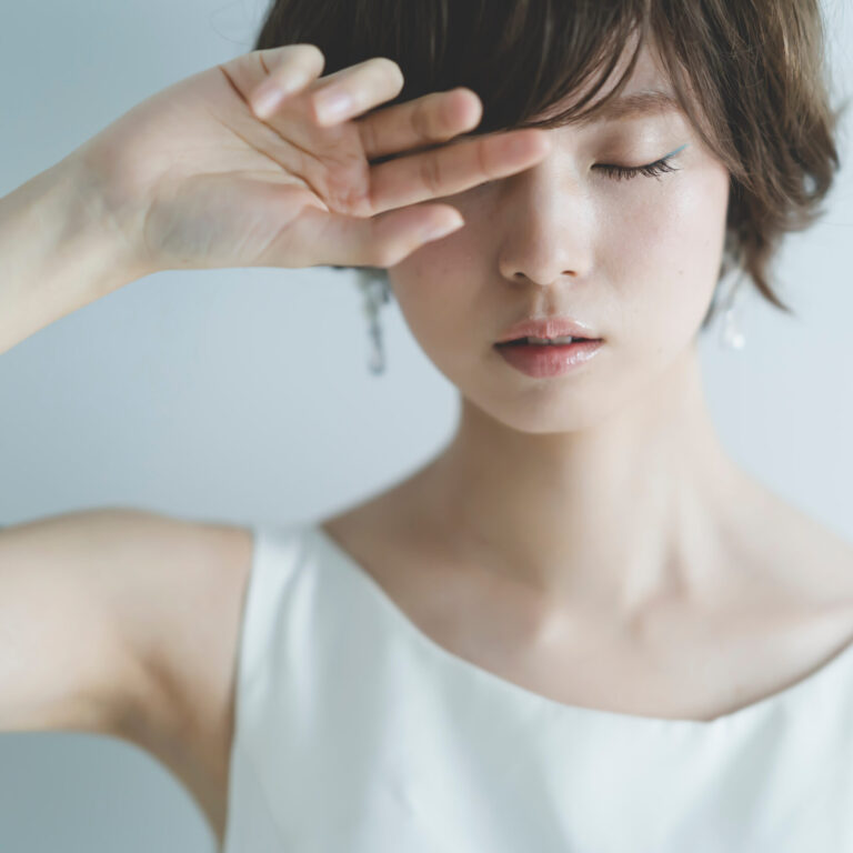 酒さと赤ら顔の違いとは?見分け方・症状・治療法を医師がわかりやすく解説